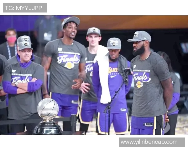 湖人对决热火下半场精彩直播分析与赛况回顾