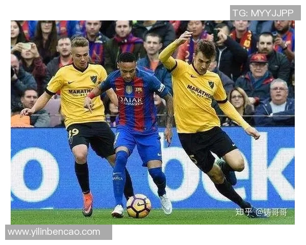 深度分析深圳足球队盯防战术的特点与应用效果